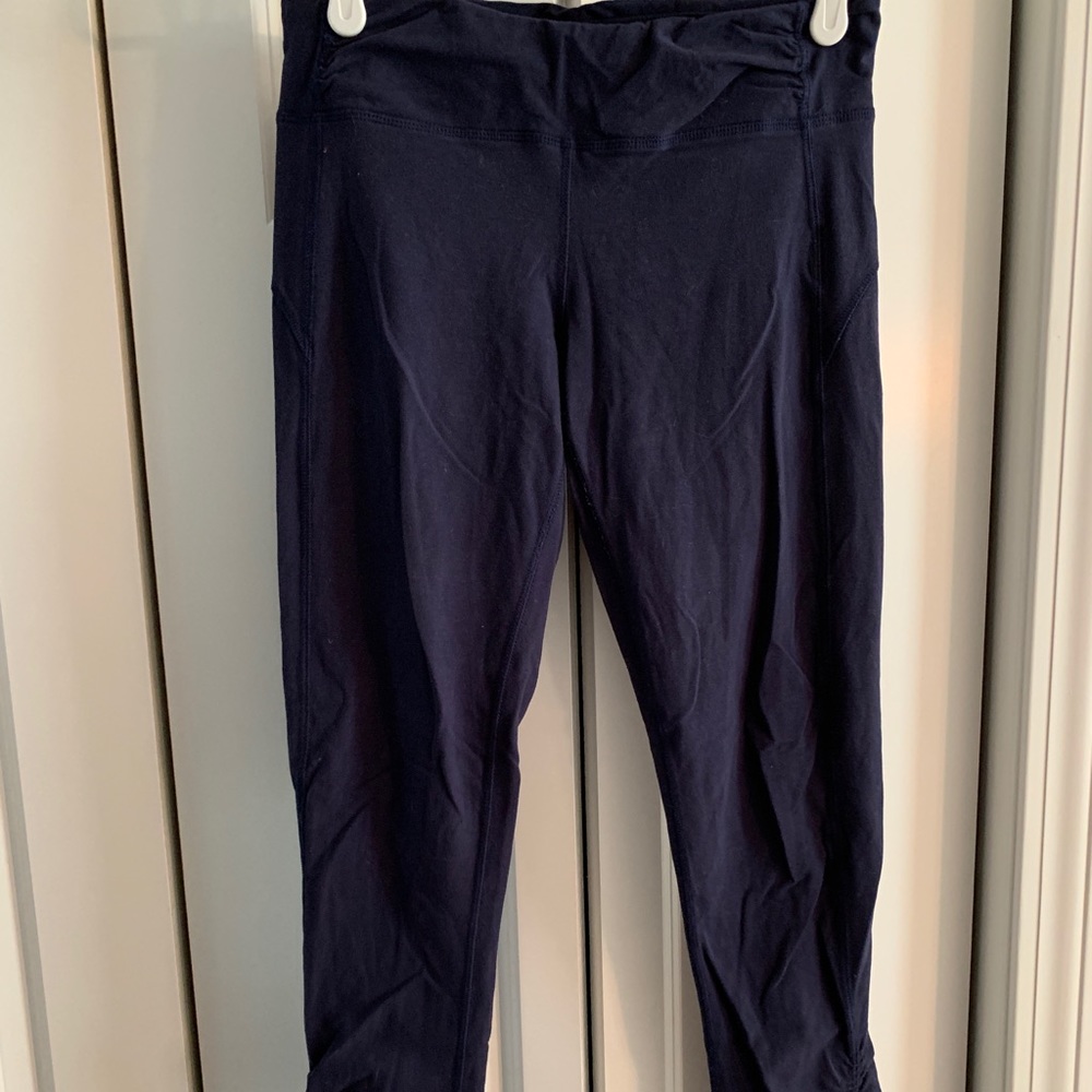 Athleta navy leggings size medium.